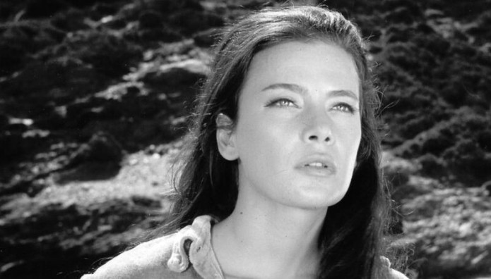 Τζένη Καρέζη