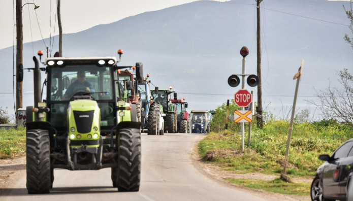 Οι Αγρότες Κατεβαίνουν Ξανά Με Τα Τρακτέρ Στους Δρόμους