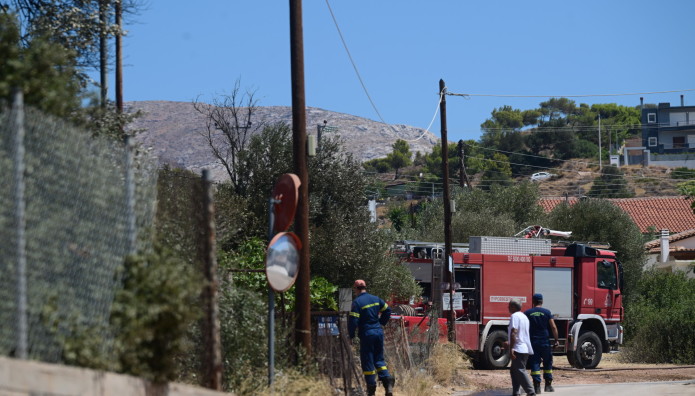 Φωτιά Σε Χαμηλή Βλάστηση Στο Κορωπί