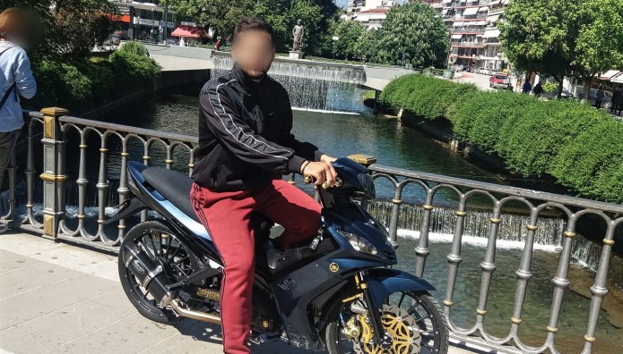 Τρίκαλα: Θρήνος Για 26χρονο Ψήστη Που Πέθανε Εν Ώρα Εργασίας