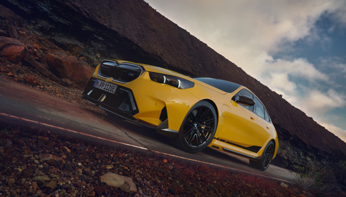 BMW M5: Αλλάξτε την εμφάνιση της με γνήσια αξεσουάρ