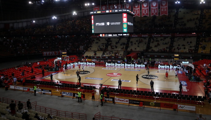 Ολυμπιακός: Έξαλλη Σύντροφος Παίκτη Με Διαρροή Φωτογραφιών