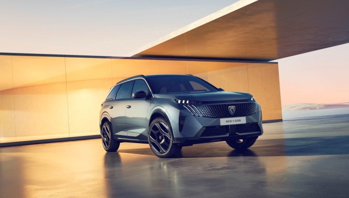 Τα νέα Peugeot 3008 και 5008 στην έκθεση Auto Athina 2024