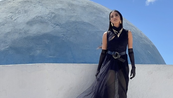 Αναστασία: Τραγουδά «Αγάπη Μου Με Διώχνεις»