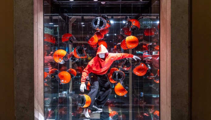 Vespa: Το life style της μάρκας στους δρόμους της Ρώμης