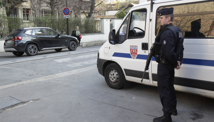 Παρίσι: Επίθεση Με Τσεκούρι Σε Σιδηροδρομικό Σταθμό