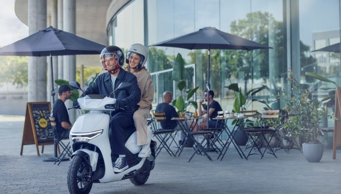 25YM HONDA CUV e:Το νέο ηλεκτρικό σκούτερ