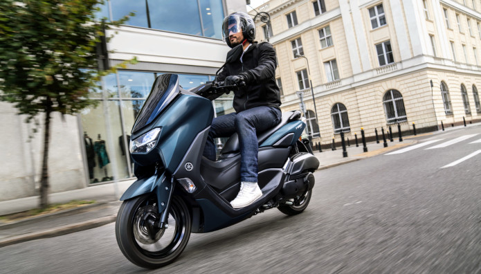 Το Yamaha ΝΜΑΧ τώρα και με δώρο