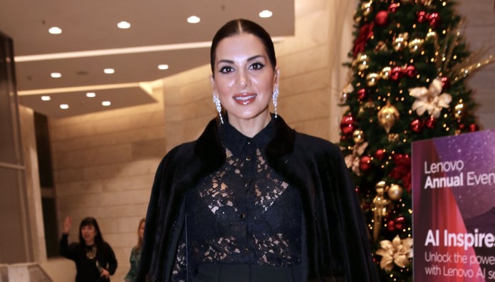 Σταματίνα Τσιμτσιλή: Φόρεσε Την Απόλυτη Τάση Της Δαντέλας