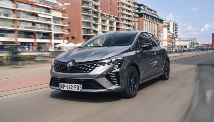 Renault: Οι Χριστουγεννιάτικες προσφορές που αλλάζουν τα δεδομένα