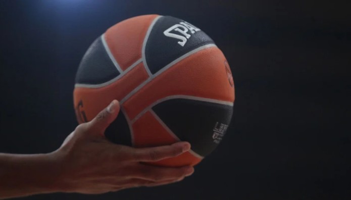 Παίρνει Κέντρικ Ρέι Ο Πανιώνιος