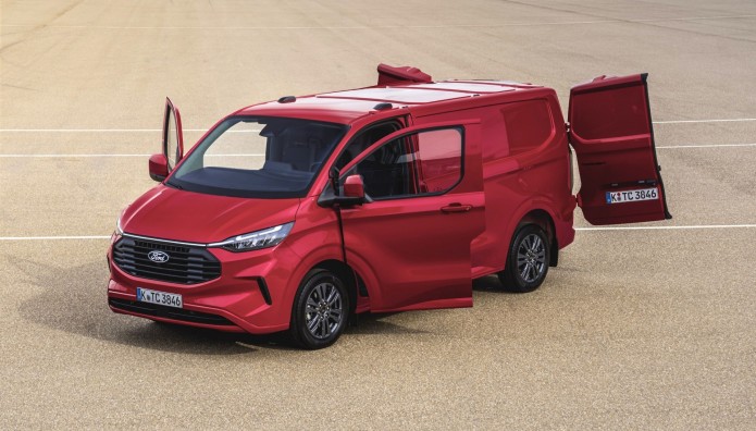 Ford Transit Custom: Ιδανικό για μετατροπές