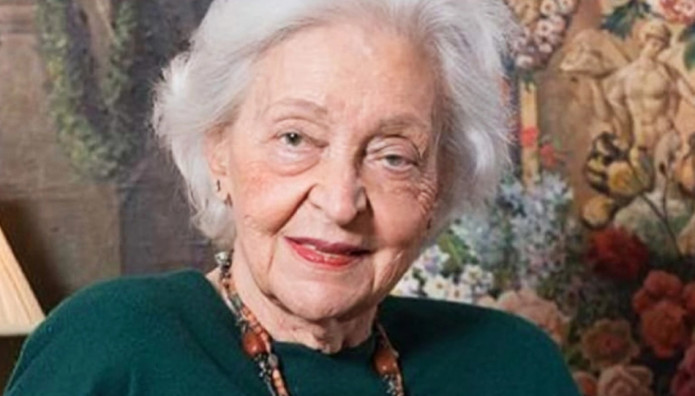 Στέλλα Γκρέκα