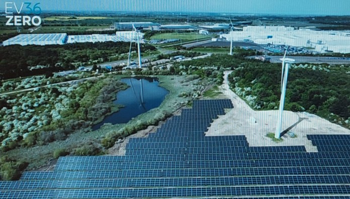 Nissan: Το εργοστάσιο όπου ζουν αρπακτικά πουλιά και... ασβοί