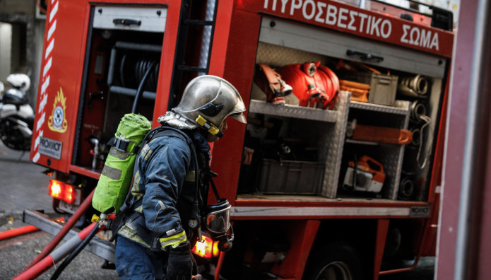 Φωτιά Ασπρόπυργος: Καίει Σε Υπαίθριο Χώρο Εργοστασίου