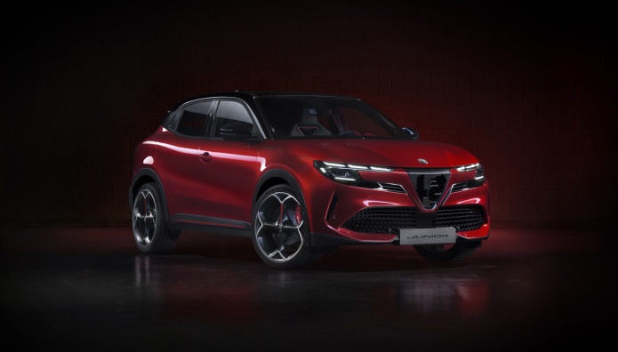 Alfa Romeo Junior: Τώρα είναι πιο εύκολο να αποκτήσετε την ηλεκτρική έκδοση