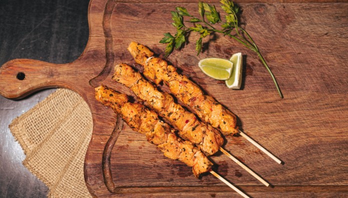 ΕΦΕΤ: Ανακαλεί Κοντοσούβλι Κοτόπουλο - Βρέθηκε Σαλμονέλα