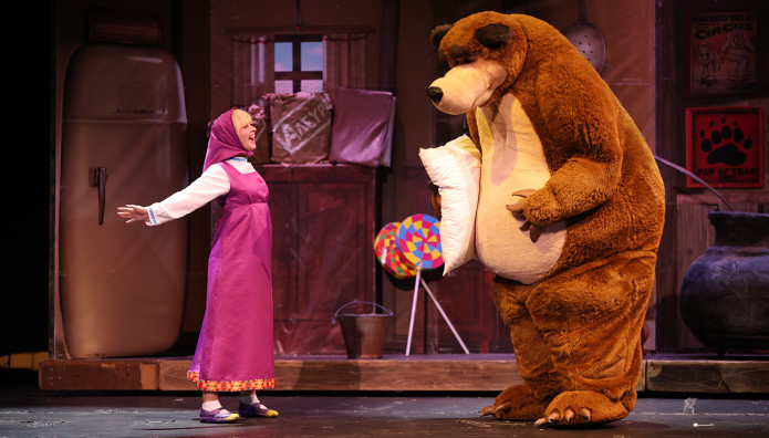 «Η Μάσα και ο Αρκούδος, μια μεγάλη γιορτή»