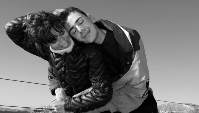 𝝡𝝖 της Ρηνιώς Κυριαζή: Μία Παράσταση Για Τον Αυτισμό