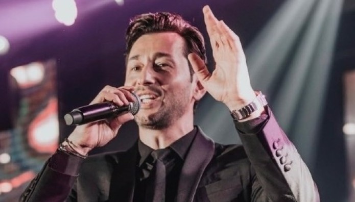 Πάνος Καλίδης: Πώς Αντέδρασε Σε Πρόταση Γάμου On Stage