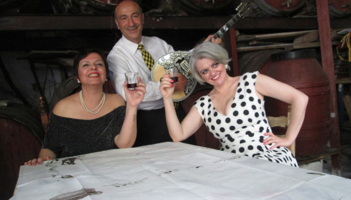 Το Συγκρότημα Του Γιώργου Αλτή Στη Βαρβάκειο Αγορά