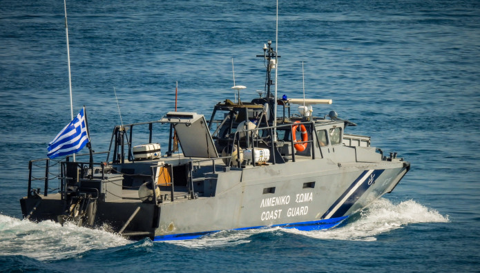 Σαρωνικός: Έρευνες Για Γυναίκα Που Μάλλον Έπεσε Στη Θάλασσα