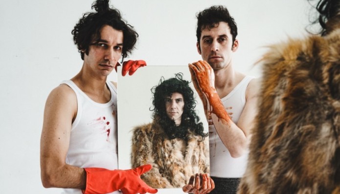 ΑΝΤΙΚΕΙΜΕΝΑ στο θέατρο Ροές