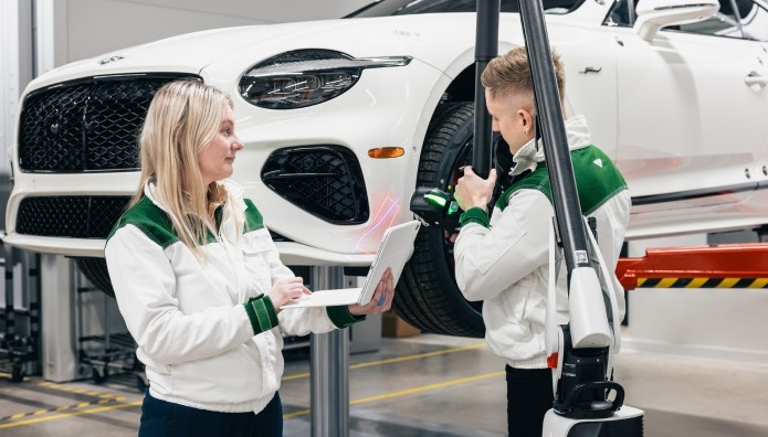 Bentley: Η ανάπτυξη του πρώτου ηλεκτρικού μοντέλου