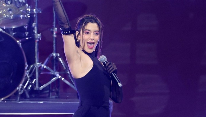 Η Μαρίνα Σάττι στην Πλατεία Νερού