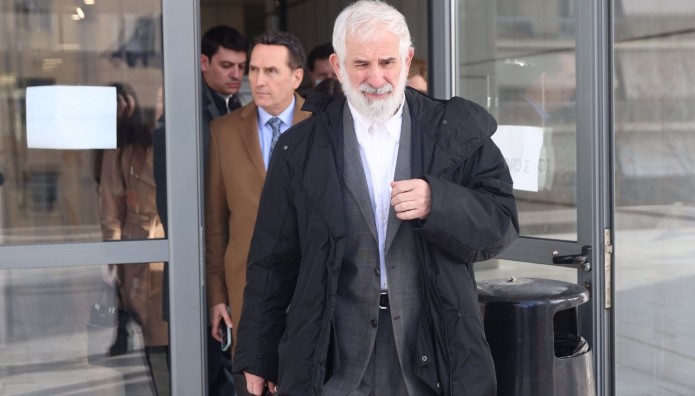 Πέτρος Φιλιππίδης