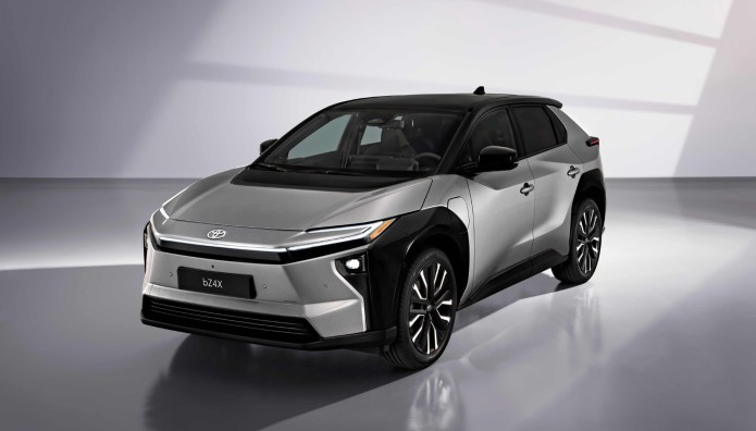 Toyota bZ4X: Έκαναν καλύτερο το ηλεκτρικό μοντέλο