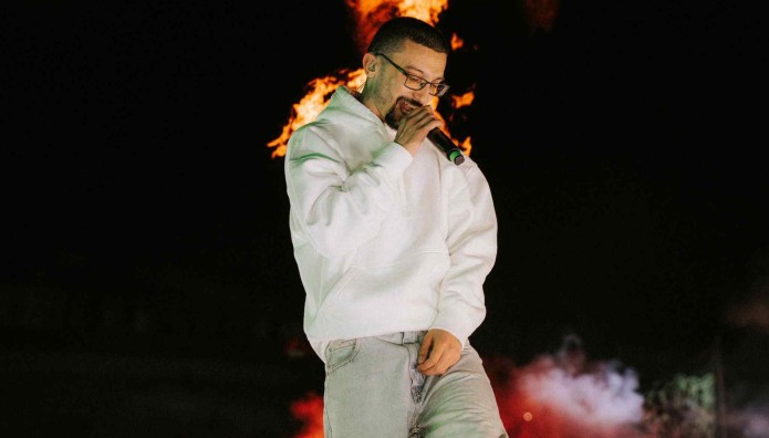 «ΕΜΕΙΣ»: Μετράμε αντίστροφα για την ταινία του φαινομένου Bloody Hawk