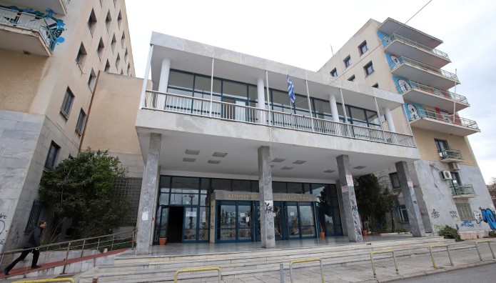 Θεσσαλονίκη: Προσπάθησε Να Αυτοκτονήσει Στις Εστίες