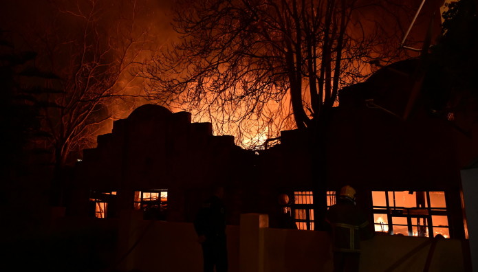 Μεγάλη Φωτιά Στα Άνω Πατήσια