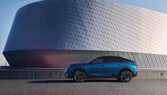 Peugeot 3008: Με τιμή που δεν...«παίζεται»