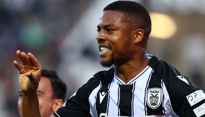 Τσούμπα Άκπομ