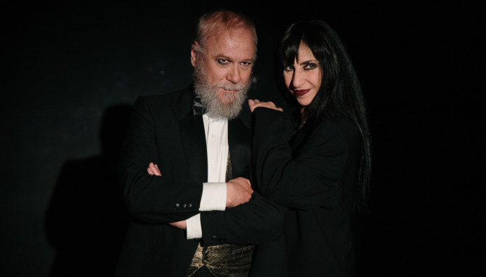 H Σκύλα: Μία μαύρη κωμωδία με την Κερασία Σαμαρά