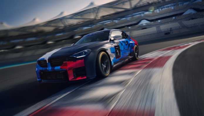 BMW M2 Racing:  Δείτε πόσο κοστίζει