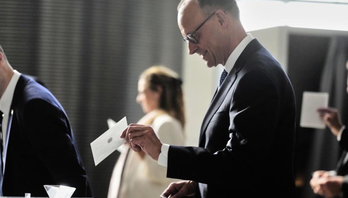 Φρίντριχ Μερτς