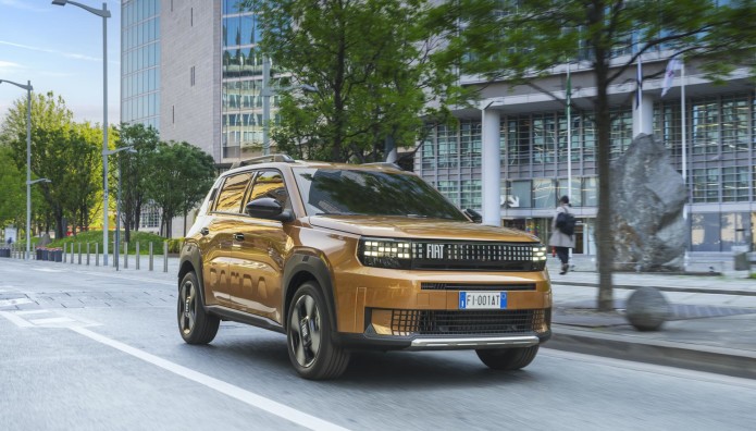 FIAT Grande Panda Hybrid: Πότε ξεκινούν οι παραγγελίες