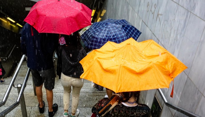 Καιρός: Επιδείνωση με βροχές, καταιγίδες