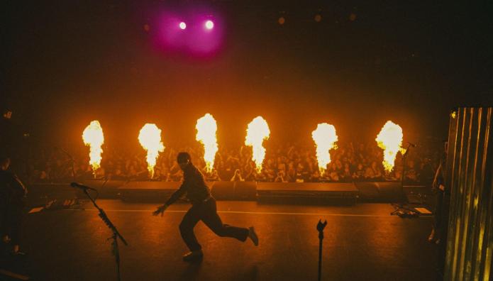 Release Athens 2025: Οι While She Sleeps στην Πλατεία Νερού