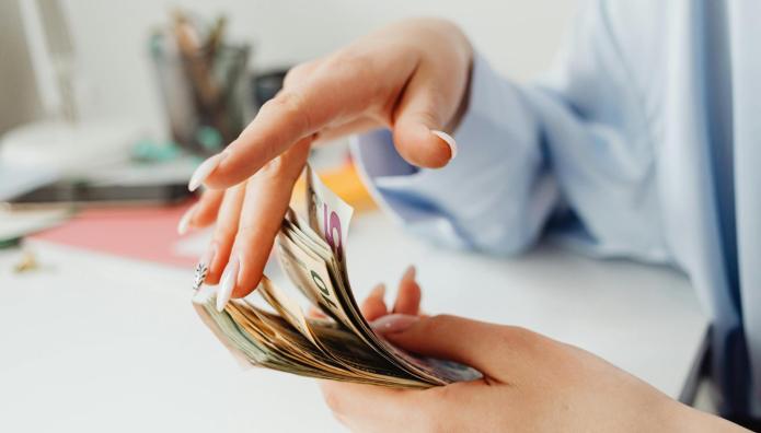 Αργία Αγίου Πνεύματος: Πώς Αμείβεται;