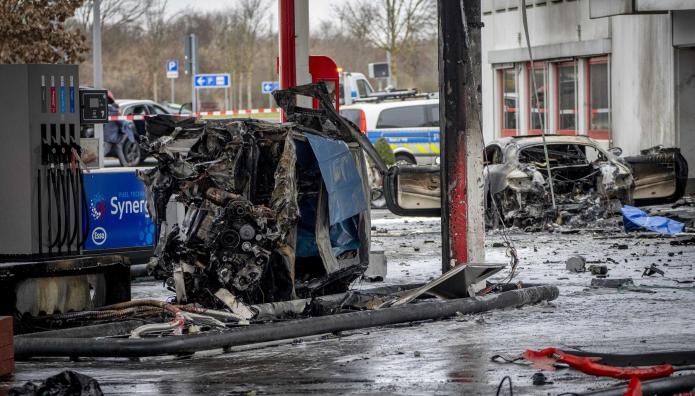 ΚΟΛΩΝΙΑ - ΤΡΟΧΑΙΟ ΑΤΥΧΗΜΑ - ΜΑΘΗΤΕΣ
