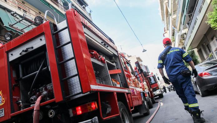 Φωτιά τώρα στον δήμο Αχαρνών κοντά στο Κρυονέρι