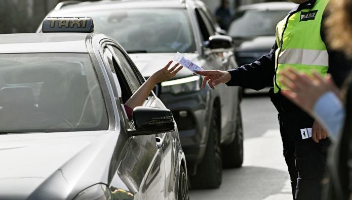 τροχονόμος κλήση