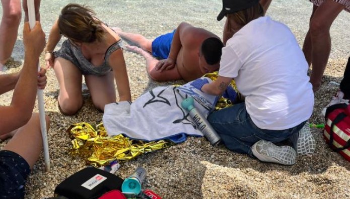 ΚΑΡΠΑ σε παραλία