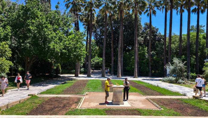 Κλείνει Ο Εθνικός Κήπος Λόγω Ισχυρών Ανέμων