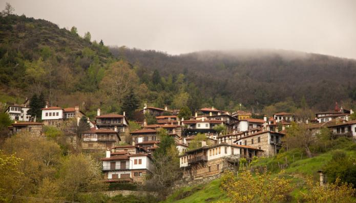 Με Τα Ίδια Όρια Δόμησης Στους Οικισμούς Κάτω 2.000 Ατόμων