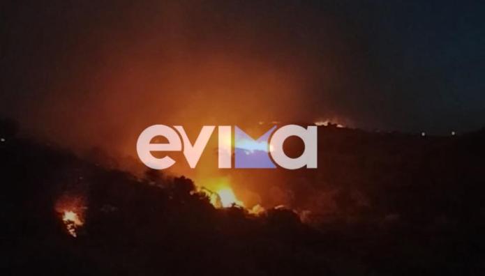 Εύβοια: Φωτιά Tώρα Σε Μεσοχώρια Και Τσακαίους